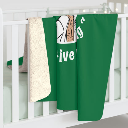 Drak Green Fleece Throw – Miester Blanket “Give me a hug” – 150x130cm